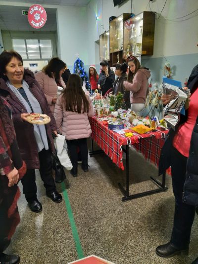 Благотворителен коледен базар - ОУ Св. Климент Охридски - Бяла Слатина