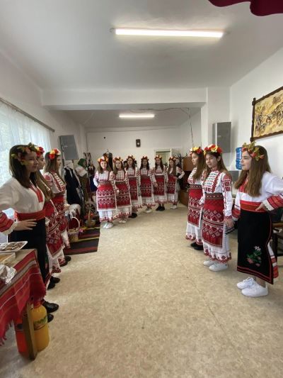 Лазар лазарува! - ОУ Св. Климент Охридски - Бяла Слатина