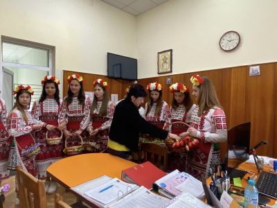 Лазар лазарува! - ОУ Св. Климент Охридски - Бяла Слатина